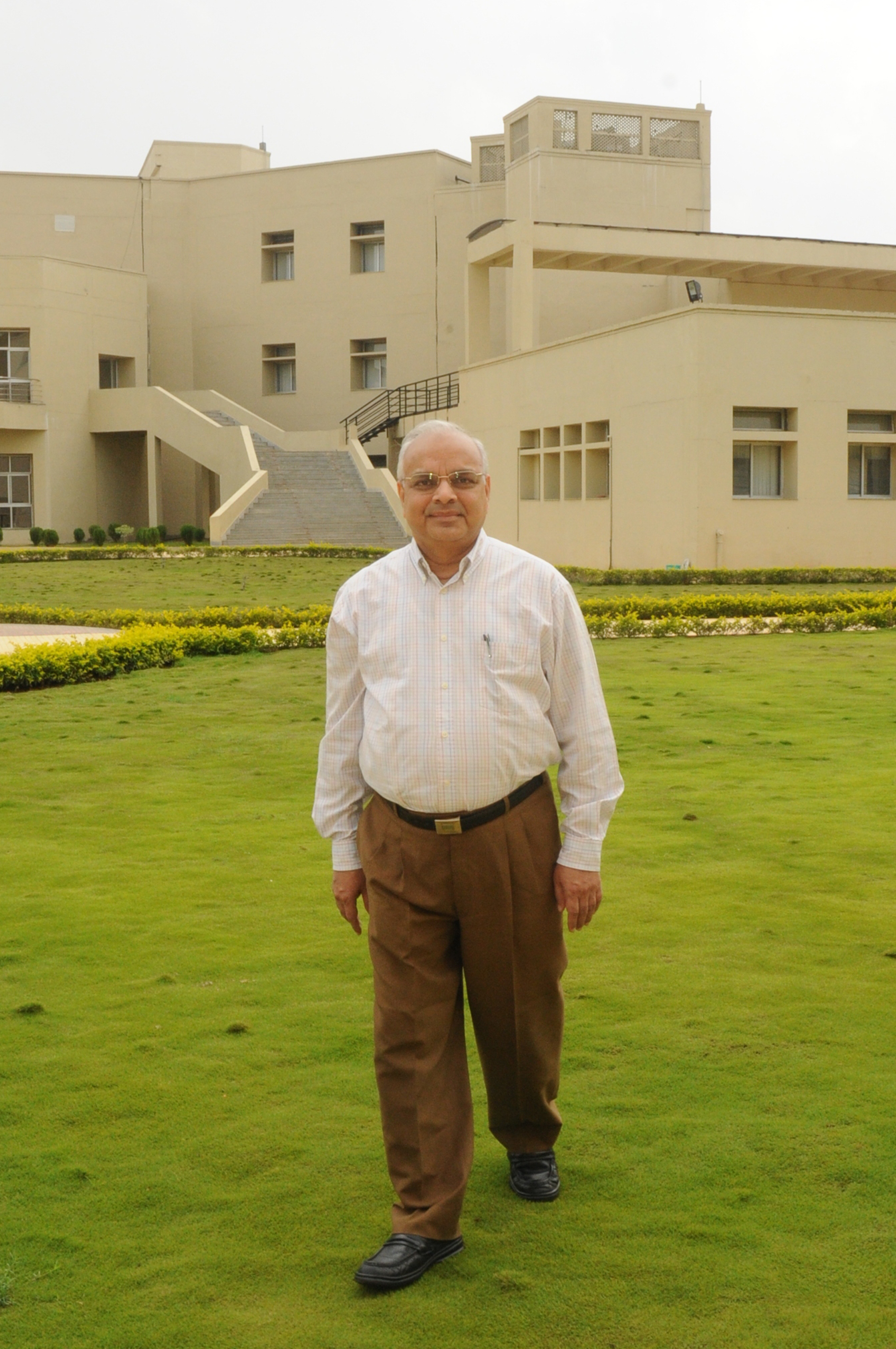 Shri N. J. Yasaswy